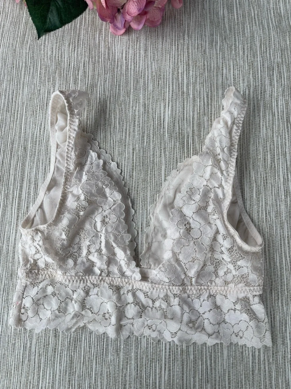 3 La Senza Lace Bralettes in Black and Cream - Women  Intimates  Size Small - Picture 7 of 13